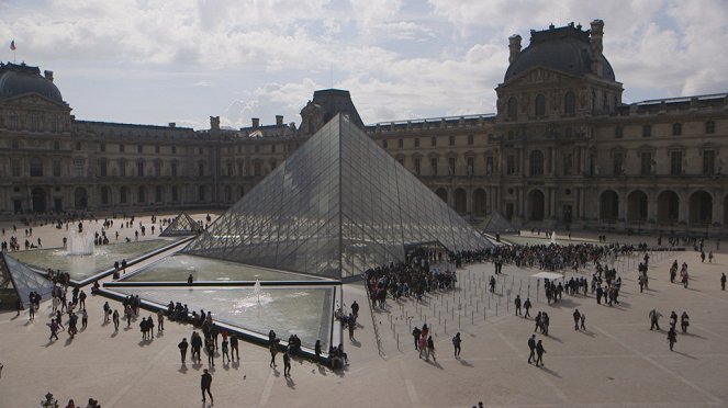 Dans les coulisses du Louvre - Film