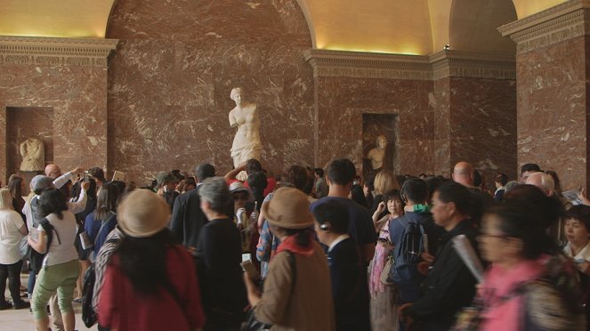 Behind the Scenes at The Louvre - Photos