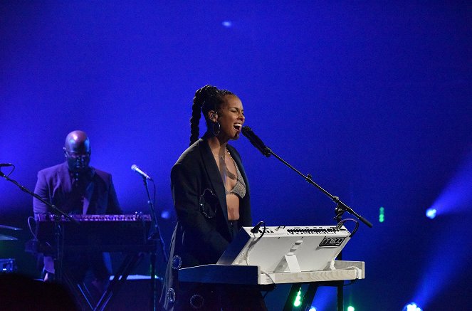 Alicia Keys – Live in LA - Photos - Alicia Keys
