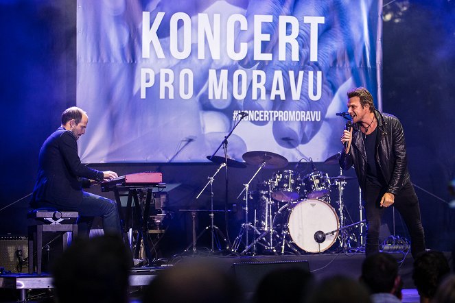 Koncert pro Moravu - Kuvat elokuvasta - Jan Maxián, Vojtěch Dyk