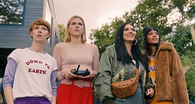 Deadlines - Season 1 - Goldstein Girls - Z filmu - Sarah Bauerett, Llewellyn Reichman, Jasmin Shakeri, Salka Weber