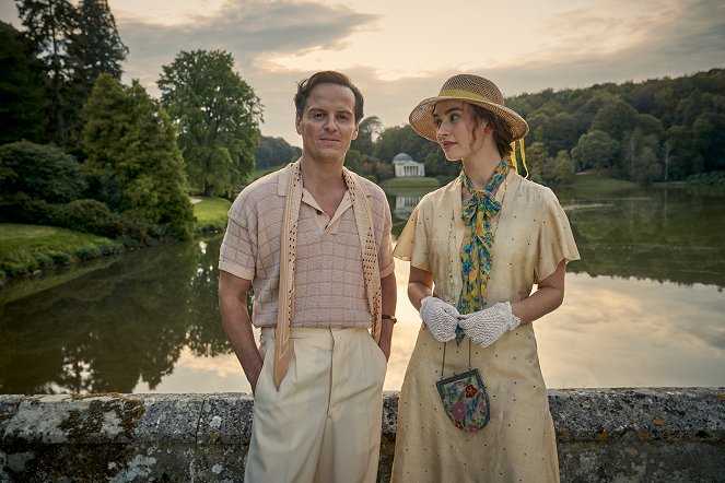 The Pursuit of Love - Episode 1 - Photos - Andrew Scott, Lily James