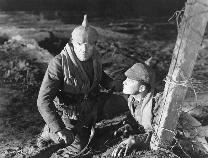 All Quiet on the Western Front - Photos - Louis Wolheim, Lew Ayres
