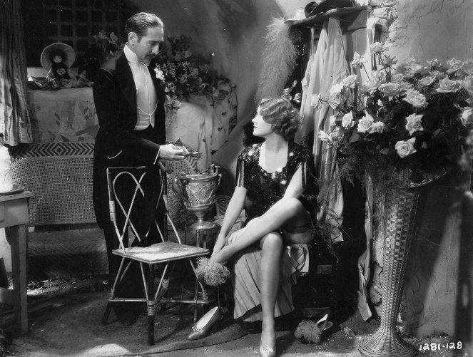 Herzen in Flammen - Filmfotos - Adolphe Menjou, Marlene Dietrich