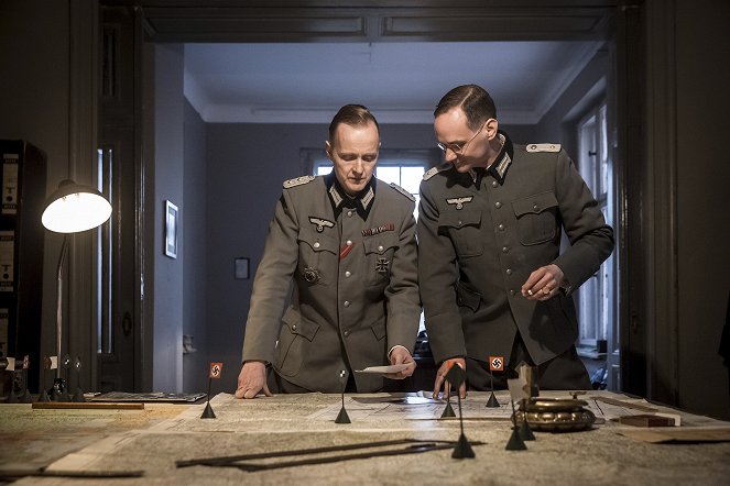 Hitler - Ein Attentat und die Drahtzieher aus Magdeburg - Film