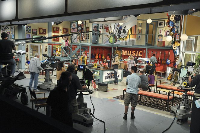 Austin & Ally - Une histoire de kangourou - Tournage