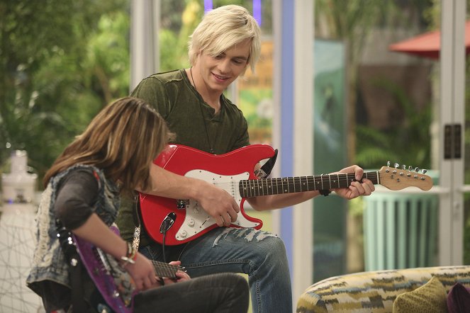 Austin & Ally - Grand Openings & Great Expectations - Filmfotos - Ross Lynch