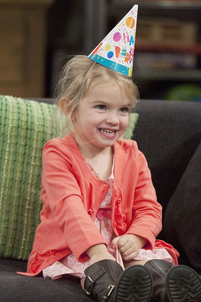 Good Luck Charlie - Special Delivery - Photos - Mia Talerico