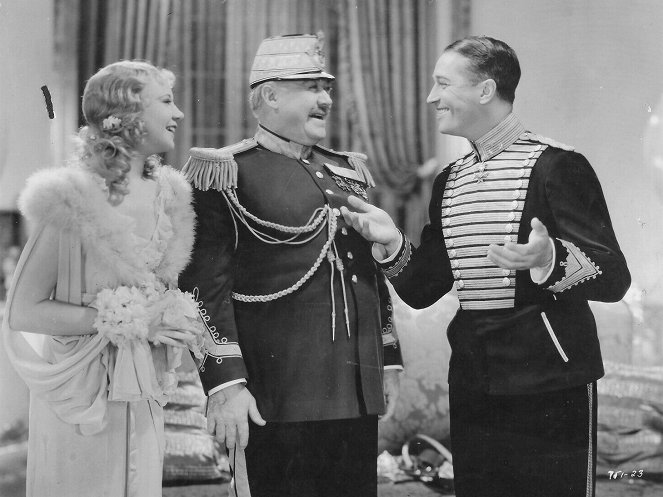 Die lustige Witwe - Filmfotos - Una Merkel, George Barbier, Maurice Chevalier