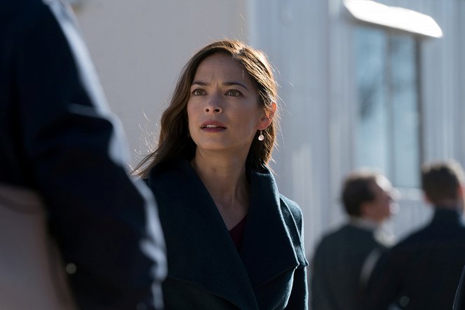 Burden of Truth - Season 4 - Spirits in the Material World - De la película