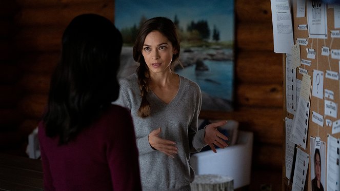 Burden of Truth - Season 4 - Standing by Peaceful Waters - Photos