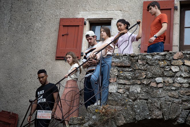 C'est quoi ce papy ?! - Z filmu - Benjamin Douba-Paris, Luna Aglat, Lilian Dugois, Violette Guillon, Sadio Diallo, Teïlo Azaïs