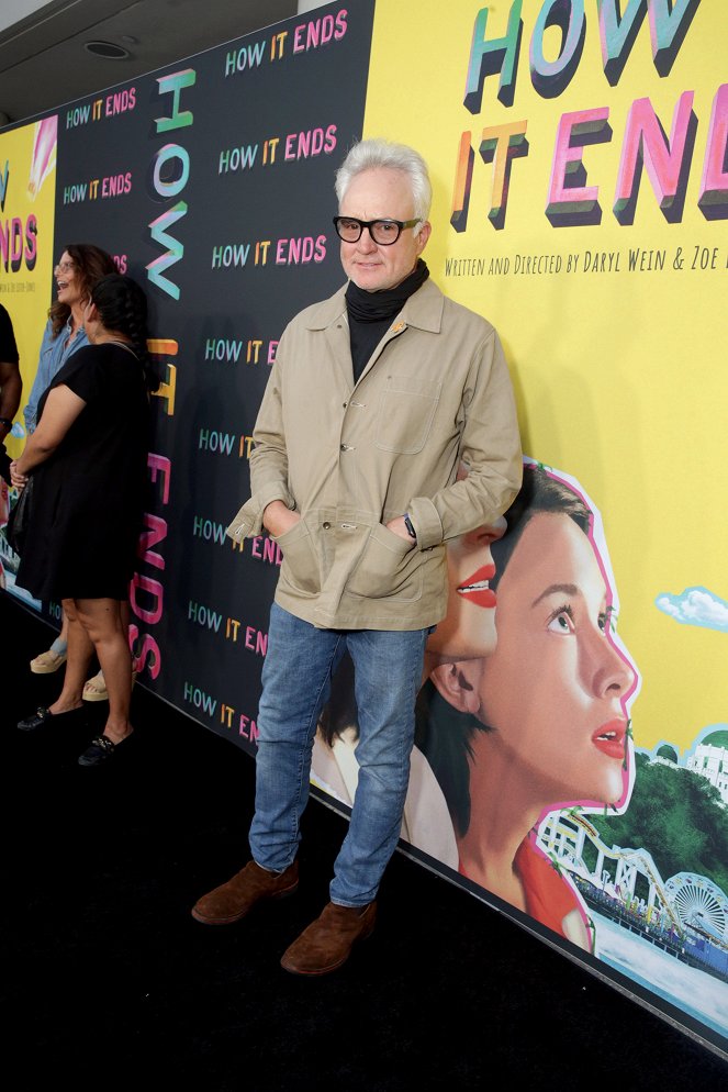 How It Ends - Events - Los Angeles premiere of "How It Ends" at NeueHouse Hollywood on Thursday, July 15, 2021 - Bradley Whitford