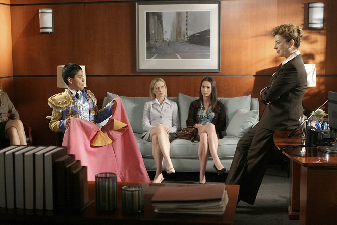 Boston Legal - Do Tell - Photos - Jonathan Castellanos, Jessica Tuck, Roma Maffia