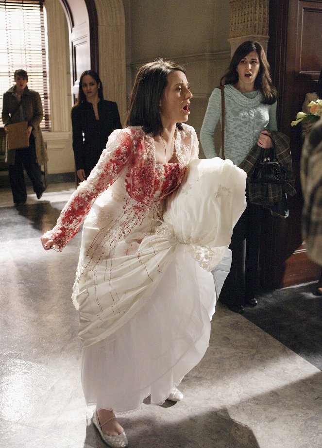 Boston Legal - Season 3 - The Bride Wore Blood - Photos - Megan Mullally