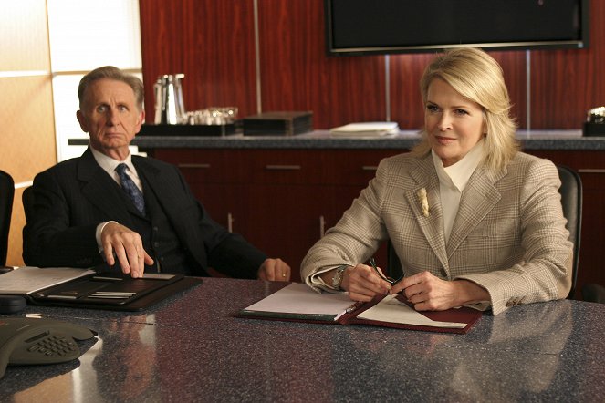 Boston Legal - From Whence We Came - Photos - Rene Auberjonois, Candice Bergen