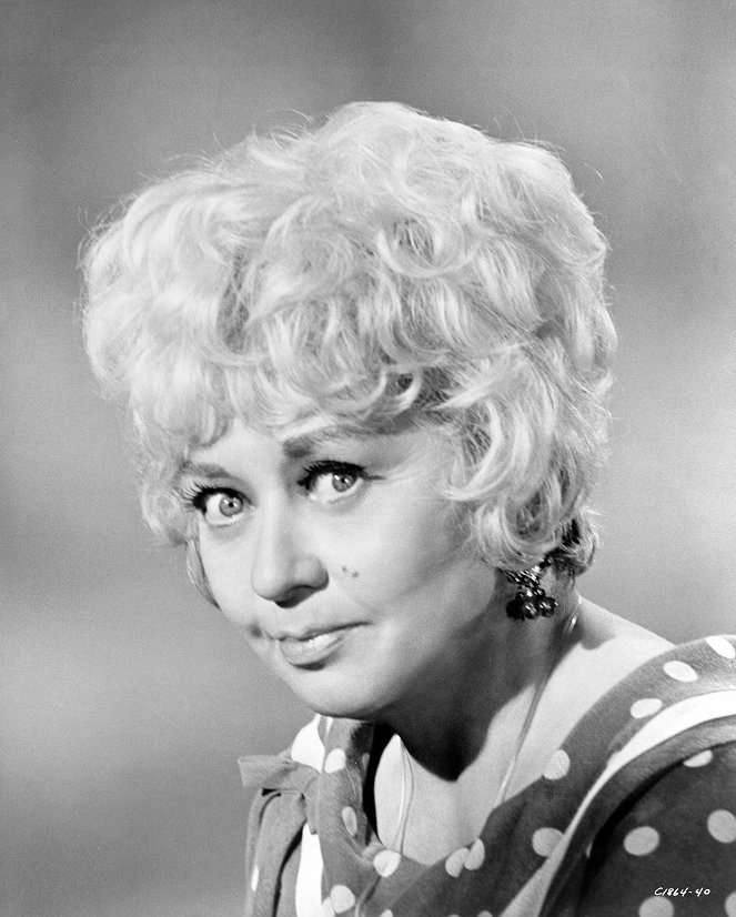 Stay Away, Joe - Promóció fotók - Joan Blondell