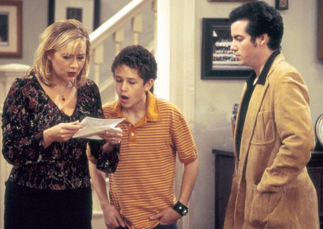 Grounded for Life - Season 4 - Photos