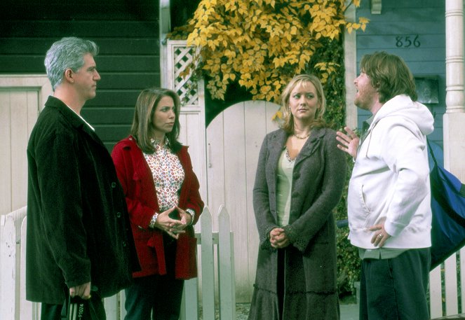 Grounded for Life - Season 4 - Photos