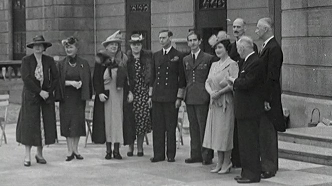 Royals at War - Do filme