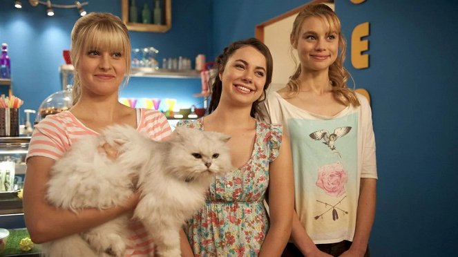 Mako Mermaids - Evie Times Two - Photos - Amy Ruffle, Ivy Latimer, Lucy Fry