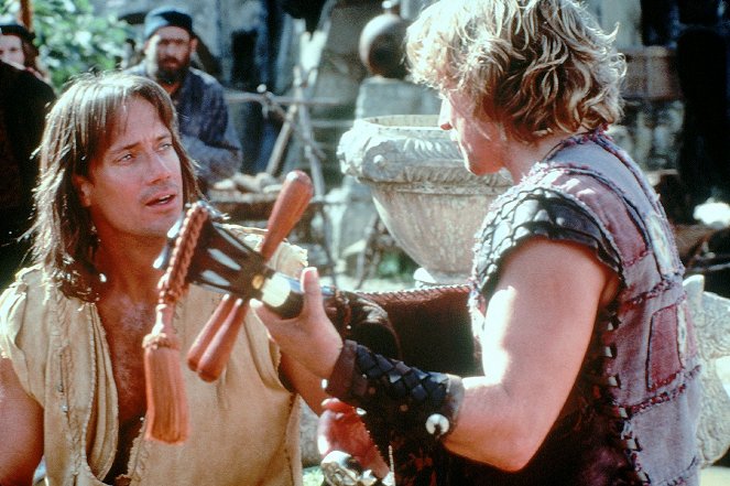 Hercules: The Legendary Journeys - Season 5 - Just Passing Through - Van film - Kevin Sorbo, Michael Hurst
