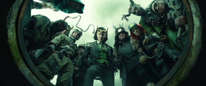 Loki - Utazás az ismeretlenbe - Filmfotók - Tom Hiddleston