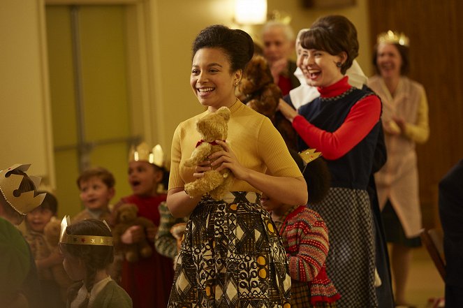 Call the Midwife - Episode 1 - Photos - Leonie Elliott, Jennifer Kirby