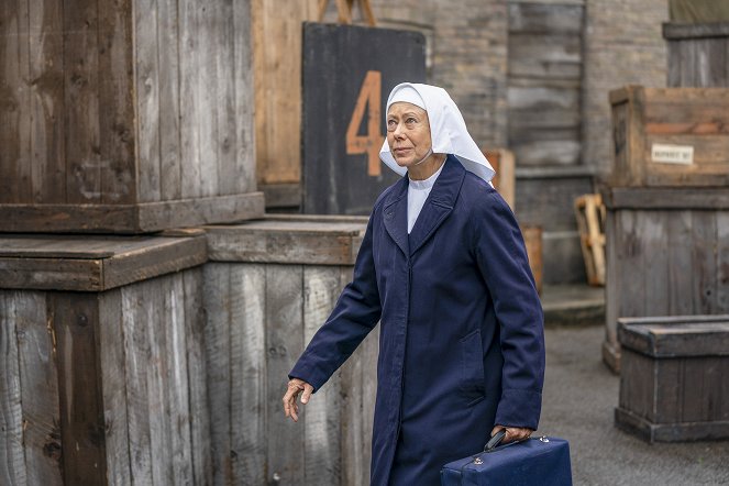 Call the Midwife - Episode 2 - Photos - Jenny Agutter