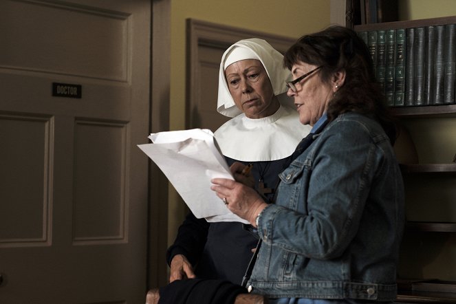Call the Midwife - Season 9 - Episode 4 - Making of - Jenny Agutter