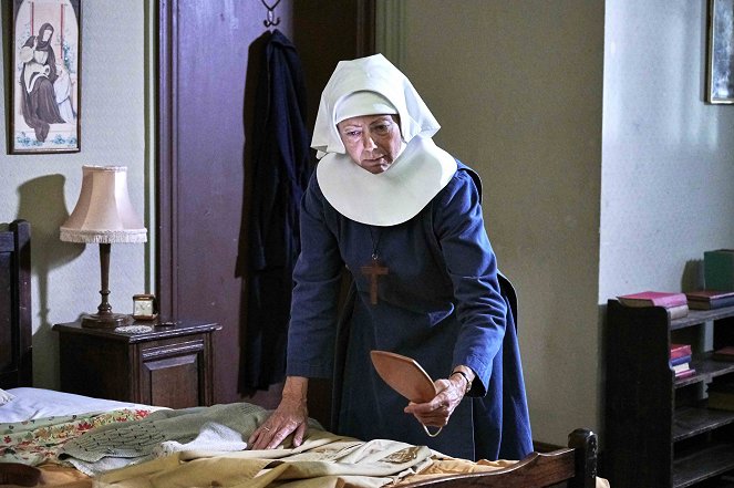 Call the Midwife - Episode 5 - Film - Jenny Agutter