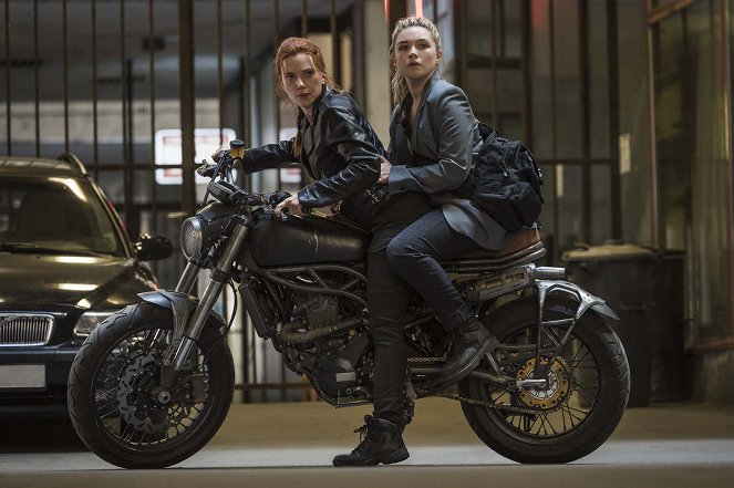 Black Widow - Kuvat elokuvasta - Scarlett Johansson, Florence Pugh