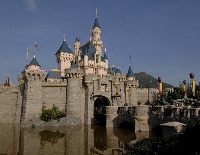 Les Coulisses des attractions - Les Châteaux - Film