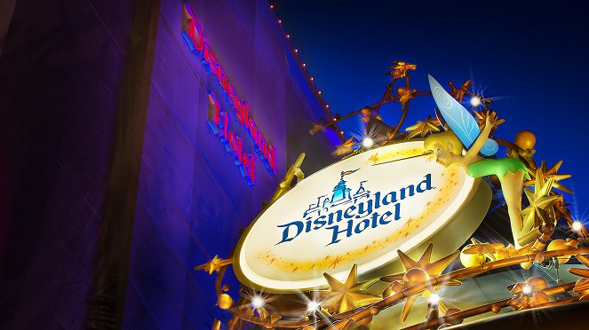 Behind the Attraction - Disneyland Hotel - Van film