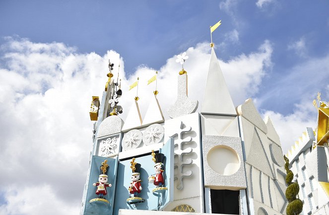Behind the Attraction - It's a Small World - Filmfotos