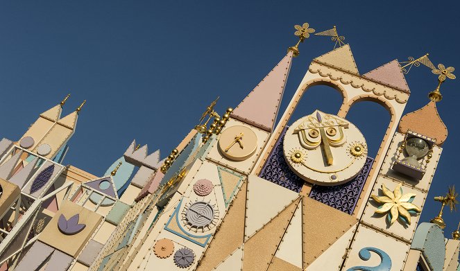 Les Coulisses des attractions - It's a Small World - Film