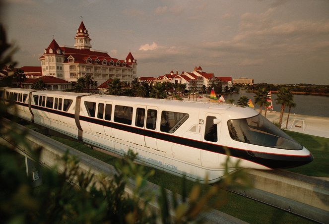 Behind the Attraction - Trains, Trams, and Monorails - Van film