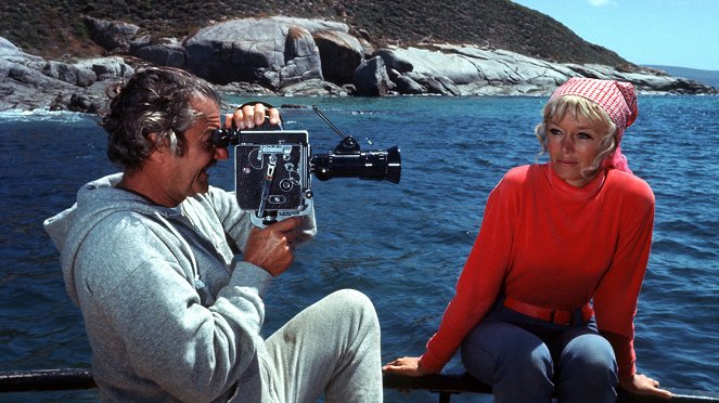 Playing with Sharks: The Valerie Taylor Story - Filmfotos