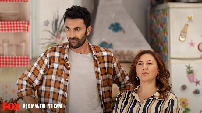Aşk Mantık İntikam - Episode 5 - De la película - Mehmet Korhan Fırat, Günay Karacaoğlu