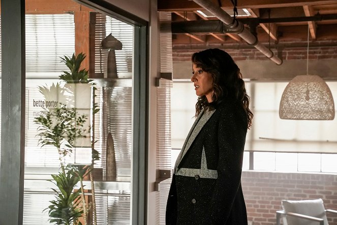The L Word: Generation Q - Late to the Party - Photos - Jennifer Beals