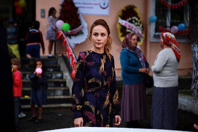 Poyraz Karayel - Season 3 - Episode 1 - Kuvat elokuvasta - Burçin Terzioğlu