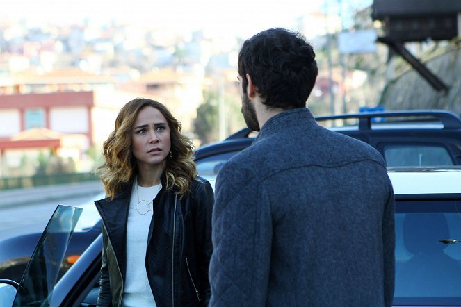 Poyraz Karayel - Season 1 - Episode 7 - Filmfotos - Burçin Terzioğlu