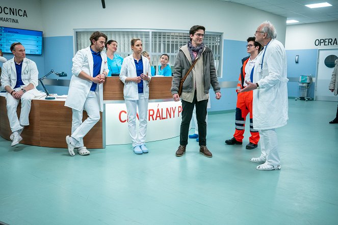 Nemocnica - De la película - Marián Mitaš, Richard Autner, Nela Pocisková, David Uzsák, Tony Porucha, František Kovár