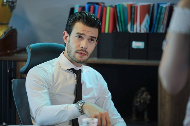 Twist of Fate - Episode 7 - Photos - Aytaç Şaşmaz