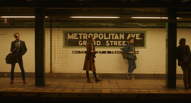 Sueños de una escritora en Nueva York - De la película - Margaret Qualley