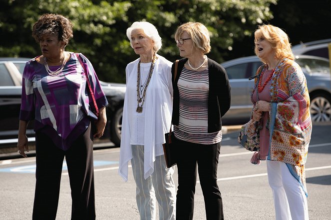 Loretta Devine, Ellen Burstyn, Jane Curtin, Ann-Margret