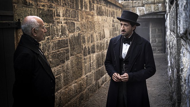 Chapelwaite - Legacy of Madness - Photos - Adrien Brody