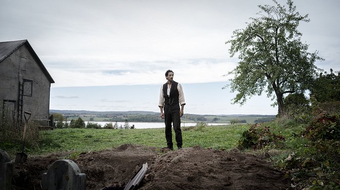 Chapelwaite - Legacy of Madness - Photos - Adrien Brody