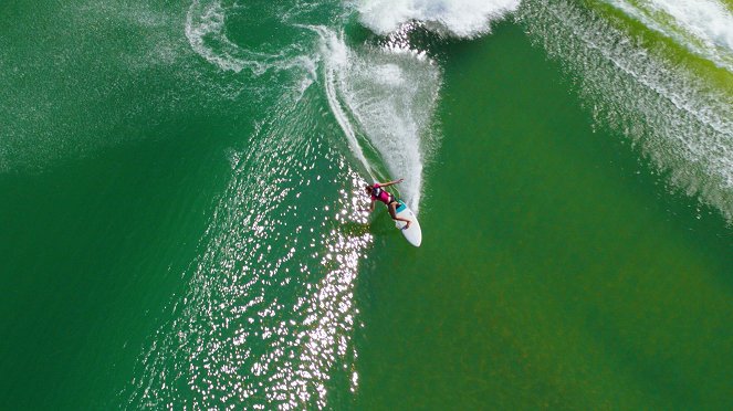 The Ultimate Surfer - Photos