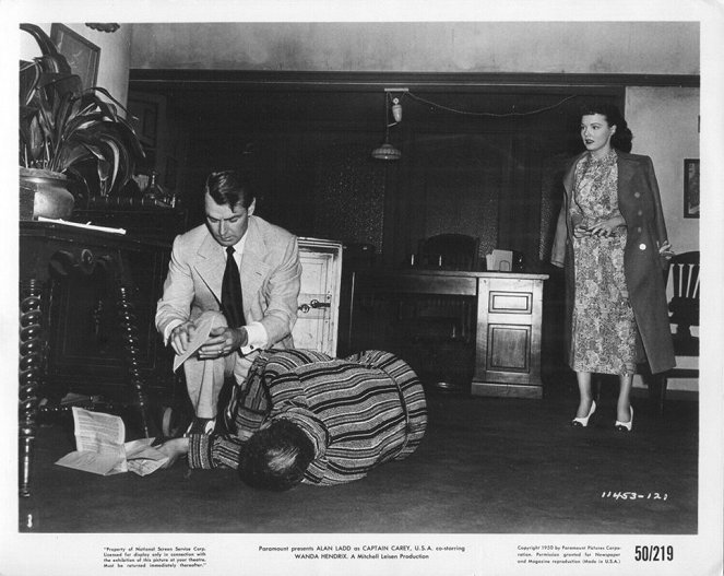 Captain Carey, U.S.A. - Lobbykarten - Alan Ladd, Wanda Hendrix